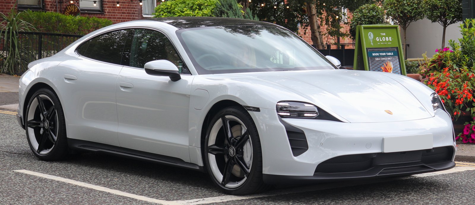 Porsche Taycan 4S electric sports saloon